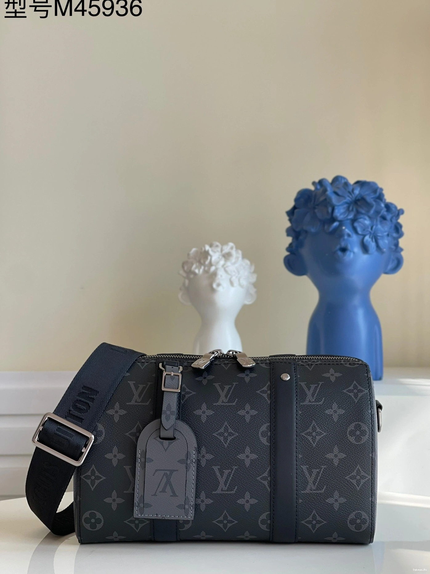 KEEPALL Vuitton CITY Louis 0519